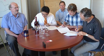 L-R: Bob Hancock, Chenguang Jiang (Director of Heracles), Raymond Andersen, Angus Livingstone (University-Industry Liaison Office), Ed Conway (Centre for Blood Research).