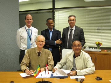 L-R: Robert H. Taylor, Director, UBC Branch for International Surgery; Solomon Teklie, Head, Gondar University Hospital Department of Surgery; John Kestle, Head, UBC Department of Surgery; Mensur Yassin, Gondar University Hospital; and Gary Segal.