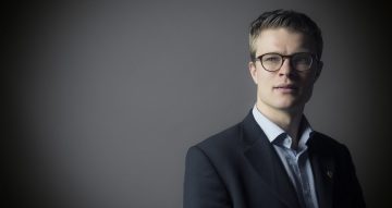 Philip Edgcumbe honoured with the 2017 Canadian Medical Hall of Fame Award