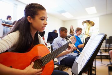 Music students perform better in school than non-musical peers