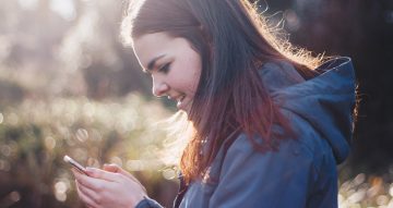 Teens who participate in extracurriculars, get less screen time, have better mental health