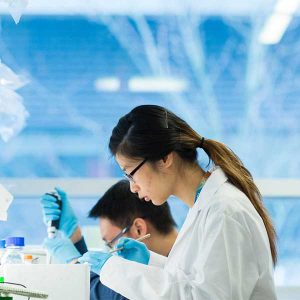 Faculty of medicine members receive funding for patient-care research and commercialization