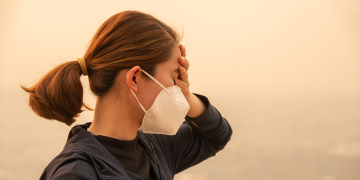 Understanding the risks of extreme heat and wildfire smoke