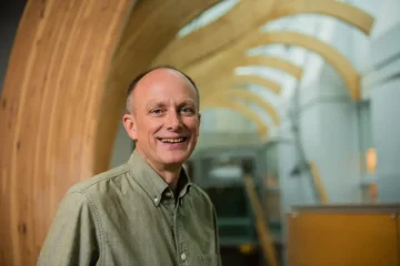 Dr Brett Finlay